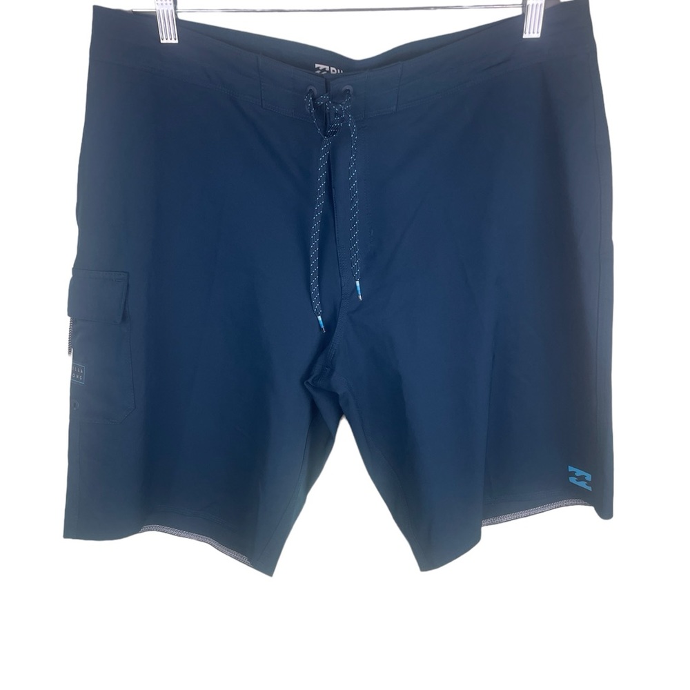 Billabong men’s board shorts, size 38, dark blue